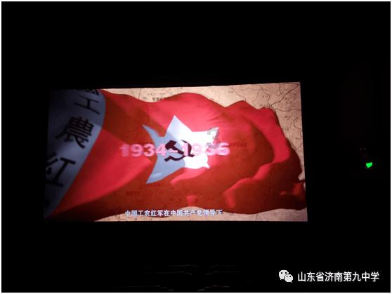 宋轶沙漠土味丝巾摇摆vlog出炉，她的口味变了吗？游戏画面